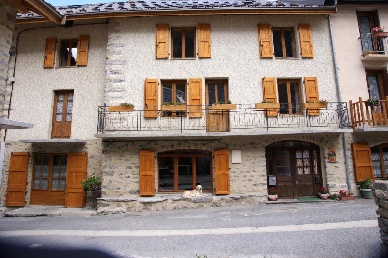 Chez Jean Pierre - Bedroom In A 17Th Century House - N 4 Villar-d'Arene Exterior foto